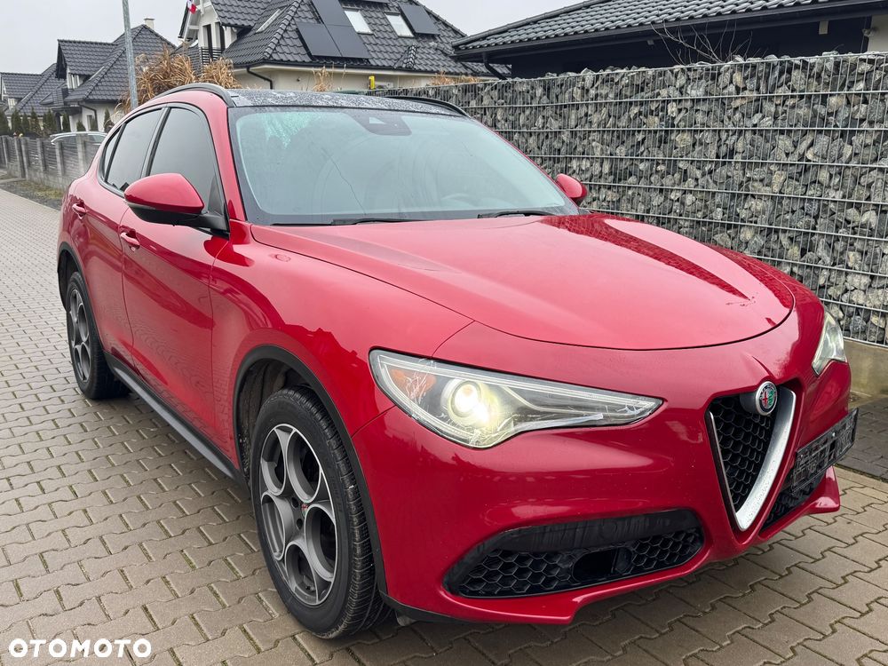 Alfa Romeo Stelvio 2.0 Turbo 16V AT8-Q4 Super - 4