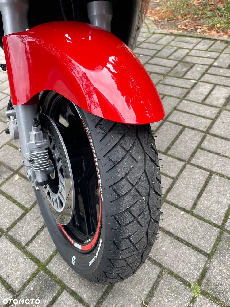 Kawasaki GPZ - 23