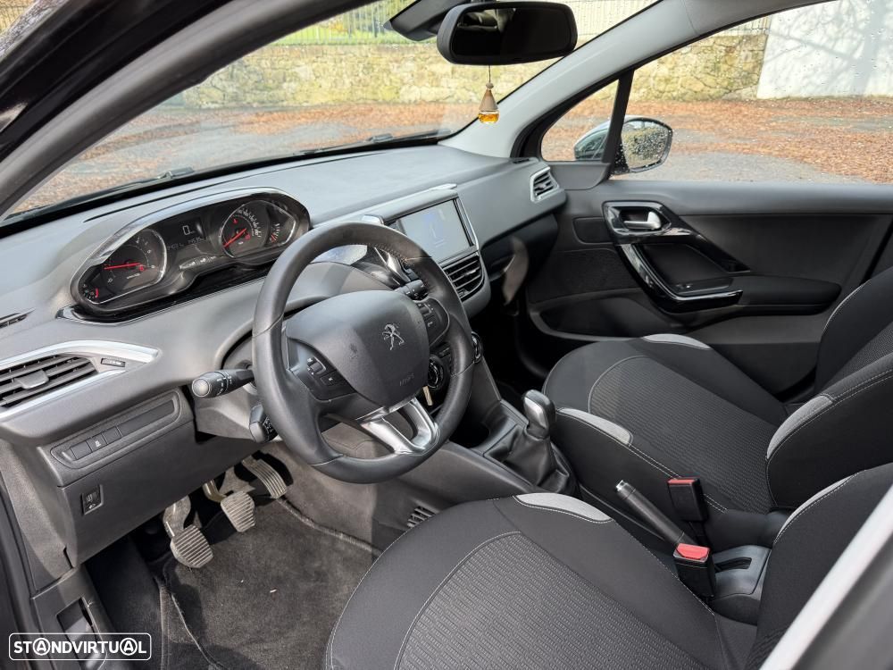 Peugeot 208 1.4 HDi Active - 8