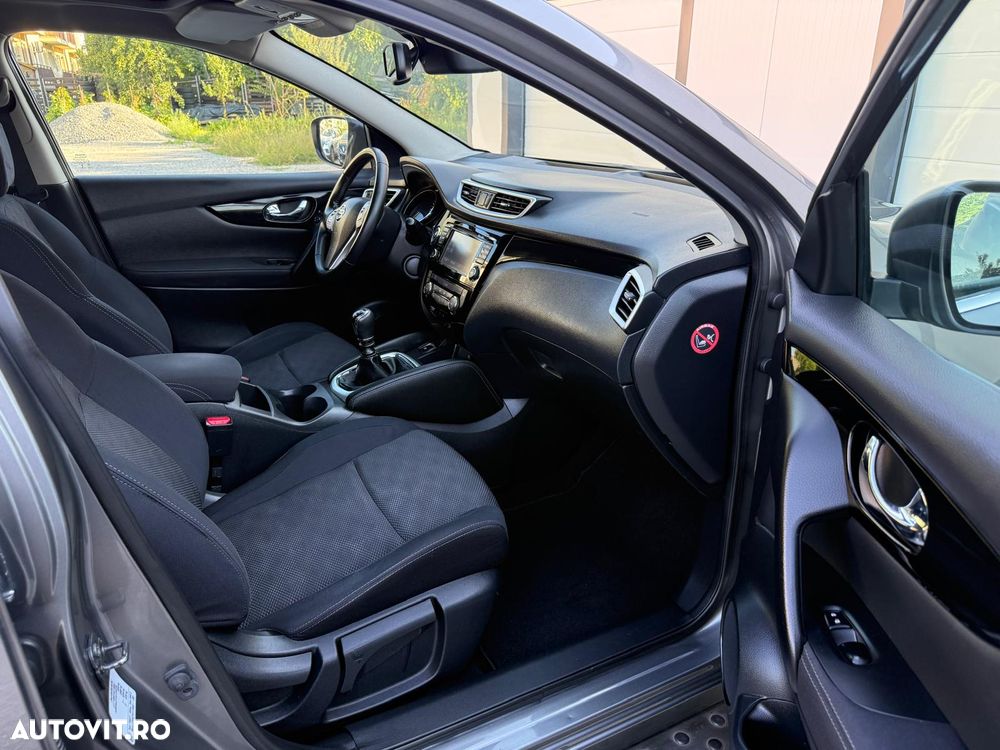 Nissan Qashqai 1.5 DCI N-Connecta - 18