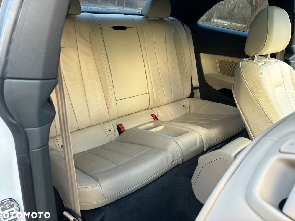 Audi A5 Coupé 2.0 TFSI quattro S tronic - 9