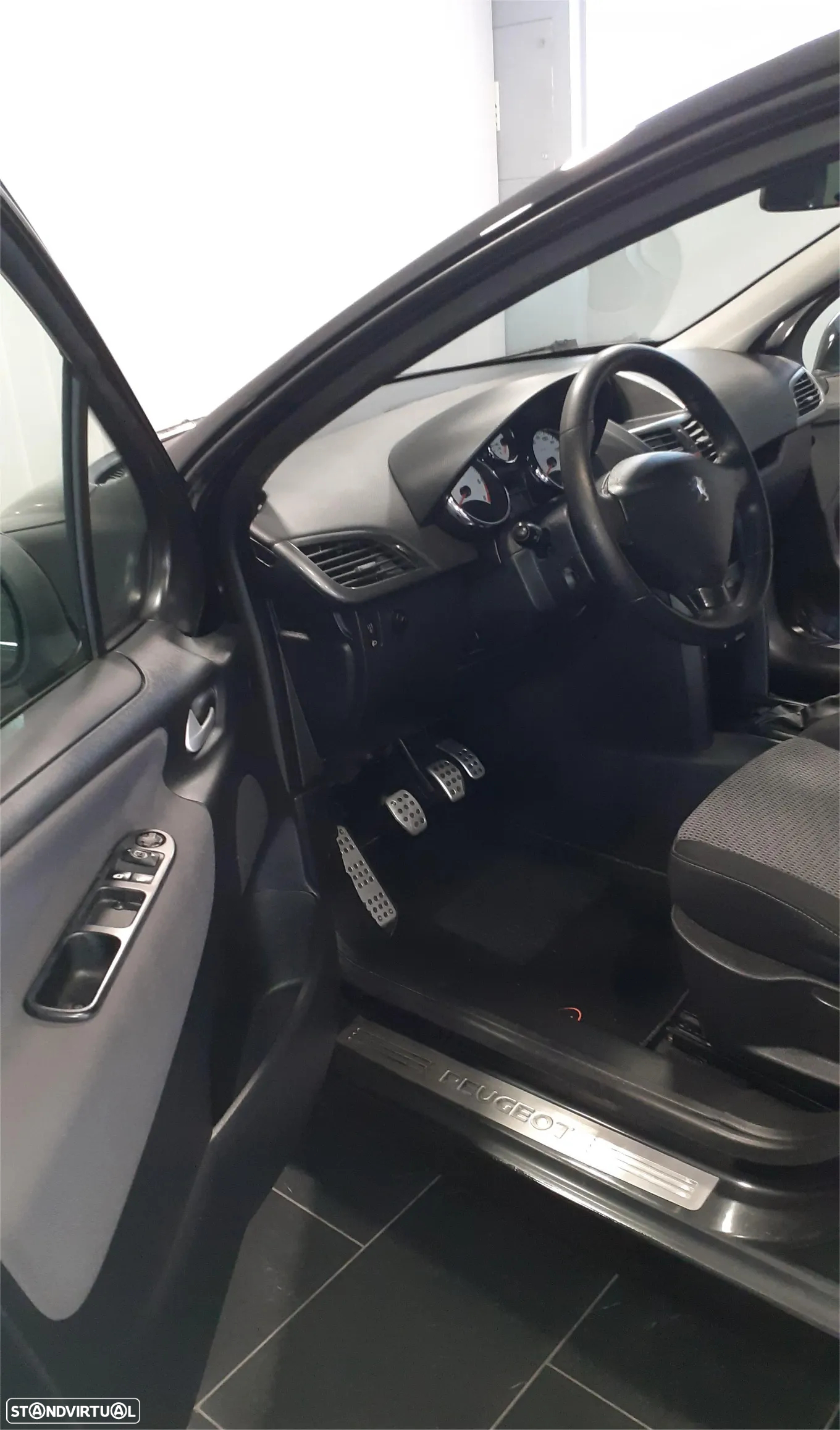 Peugeot 207 1.4 HDi Sport - 11