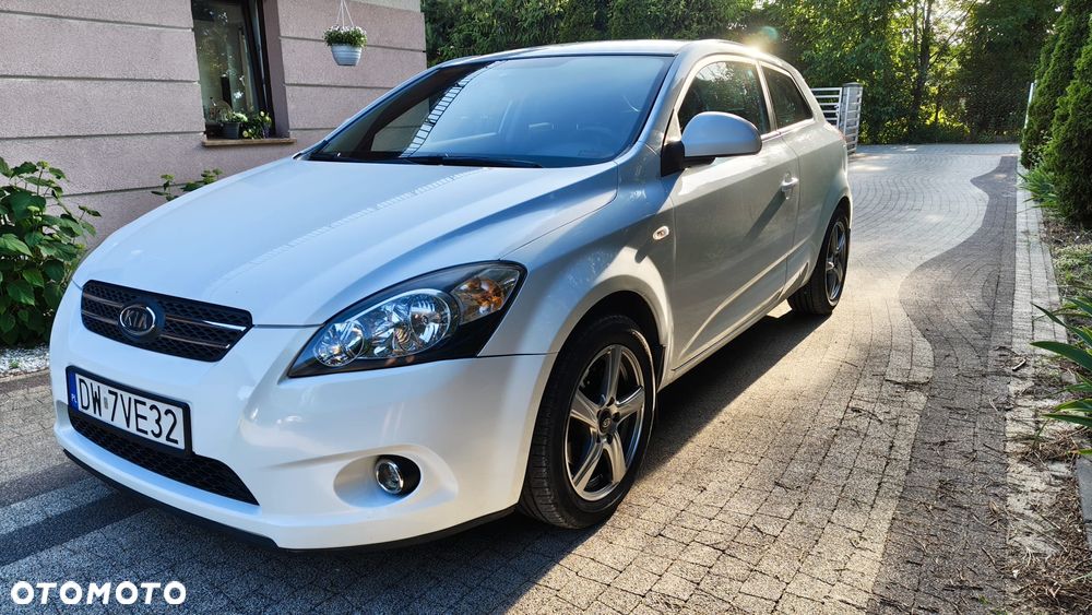 Kia ProCeed 1.6 CVVT LX - 1
