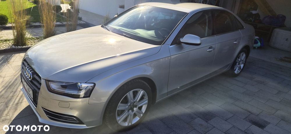 Audi A4 Limousine - 12