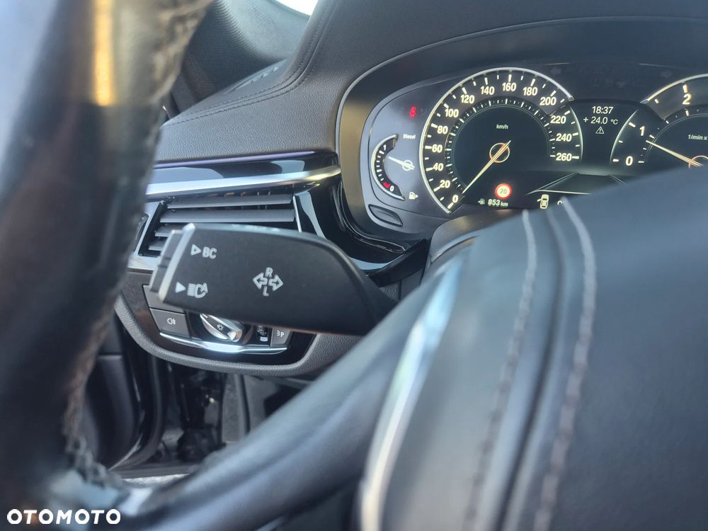 BMW Seria 5 525d Luxury Line - 16