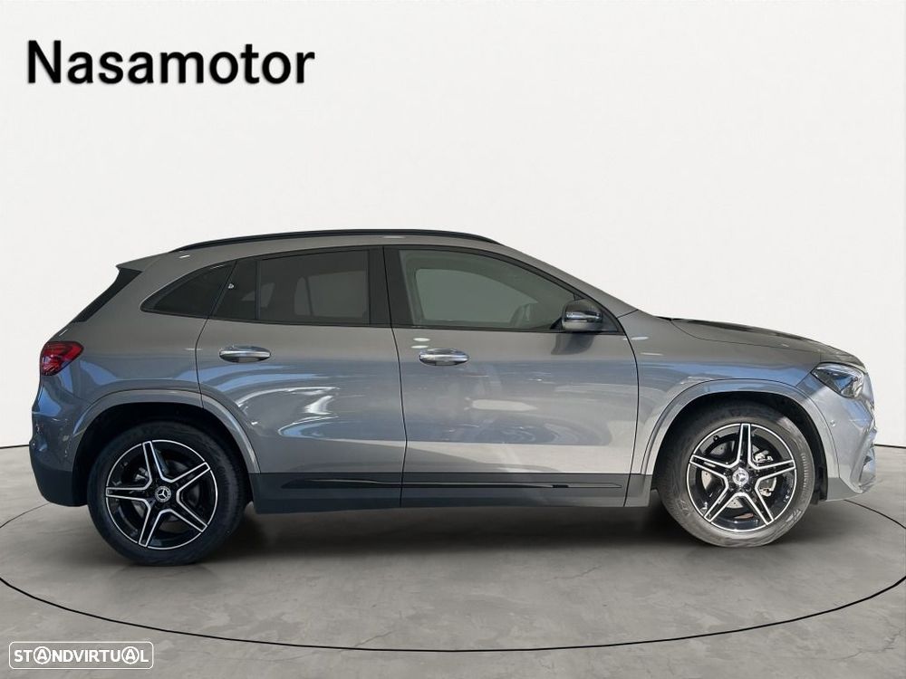 Mercedes-Benz GLA 180 - 5