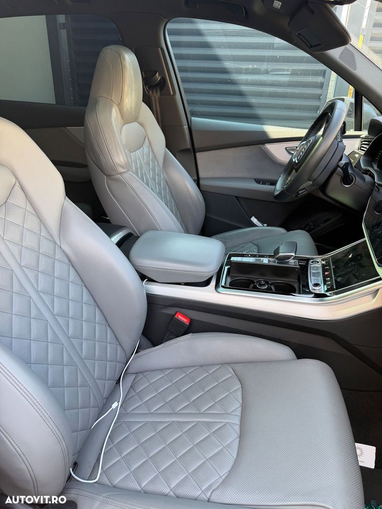 Audi Q7 55 TFSI quattro Tiptronic MHEV S Line - 3