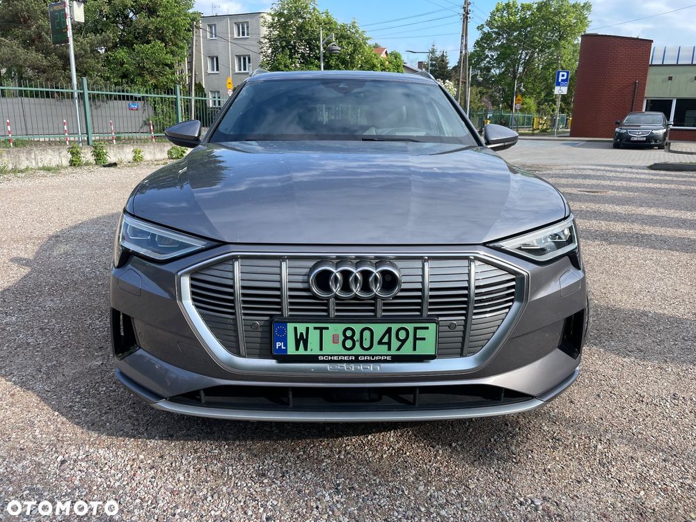 Audi e-tron 55 Quattro S Line - 11