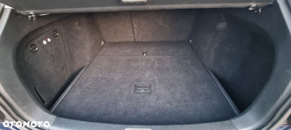 Volkswagen Golf 1.6 Tour - 16