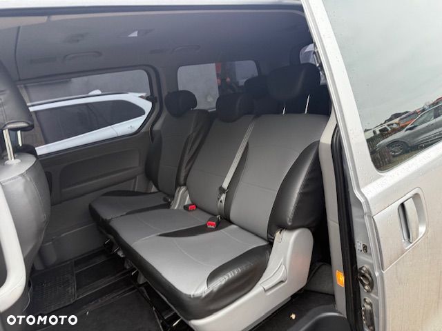 Hyundai H-1 Starex - 6
