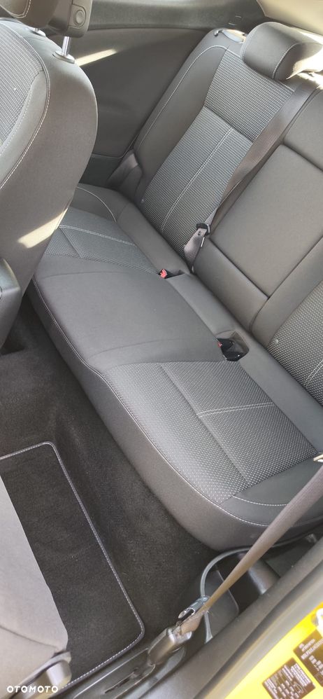 Opel Astra 1.6 Turbo Cosmo - 11