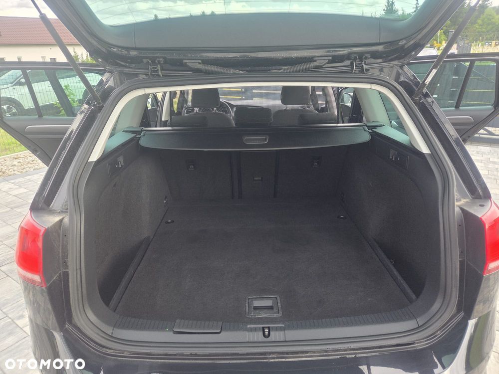 Volkswagen Golf 2.0 TDI BlueMotion Technology Lounge - 22