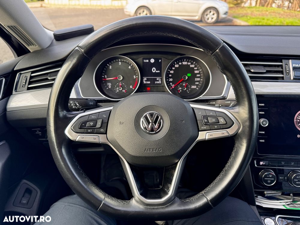 Volkswagen Passat - 18