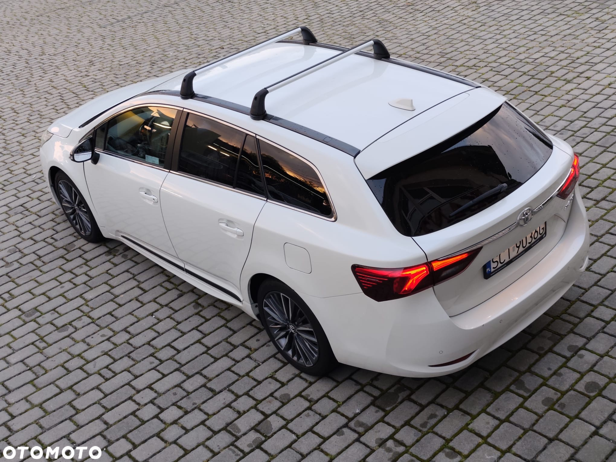Toyota Avensis 1.8 Selection MS - 5