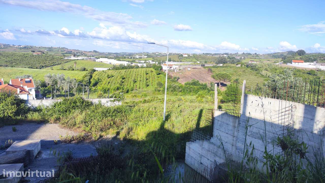 Terreno Exclusivo com Vista Panorâmica Permanente sobre Arruda dos Vin - Grande imagem: 3/17