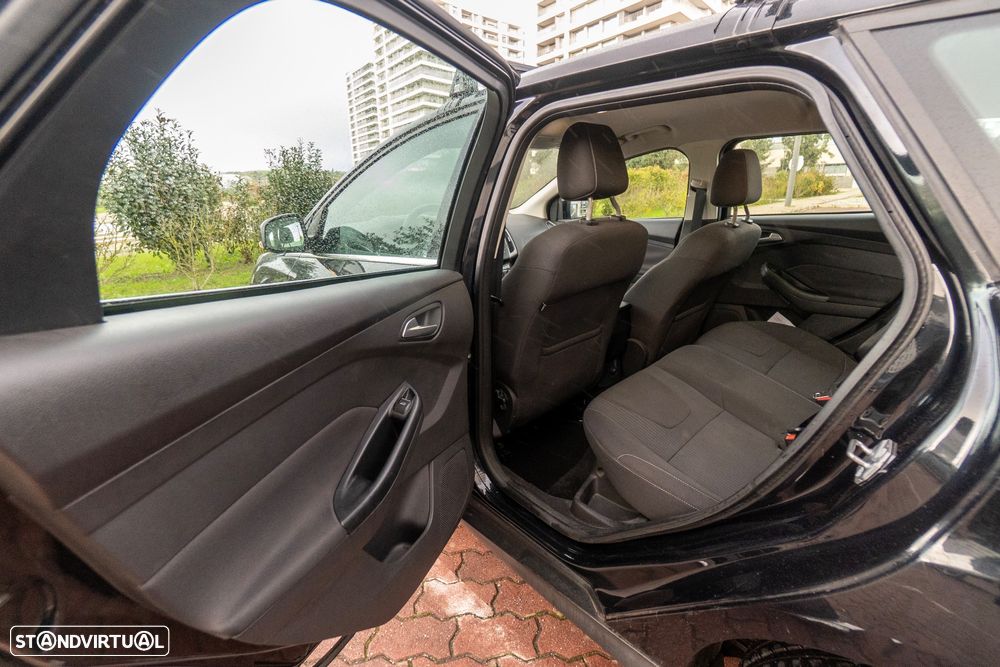 Ford Focus SW 1.6 TDCi Titanium - 11