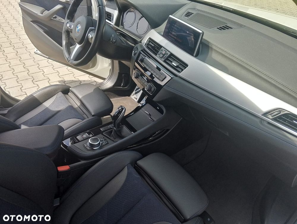 BMW X1 sDrive18i M Sport - 16