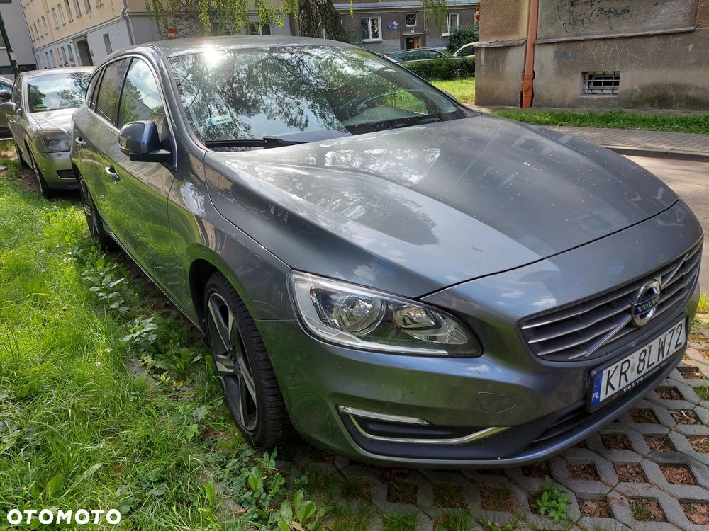 Volvo V60 D2 Geartronic Kinetic - 2