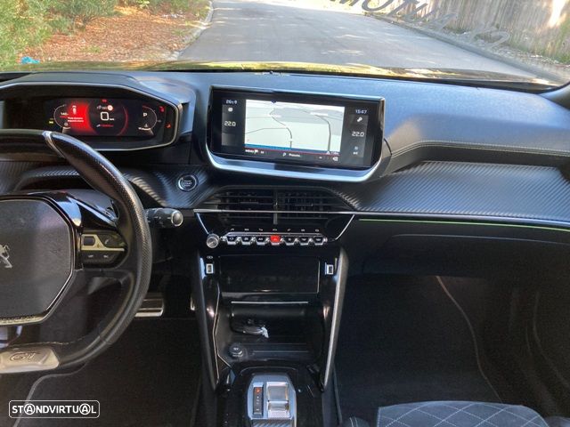 Peugeot 2008 1.5 BlueHDi GT EAT8 - 24