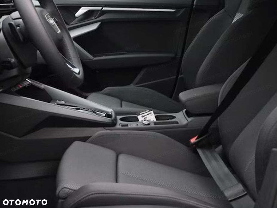 Audi A3 Sportback - 6