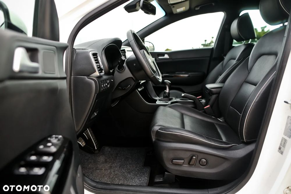 Kia Sportage 2,0 CRDI AWD GT Line - 19