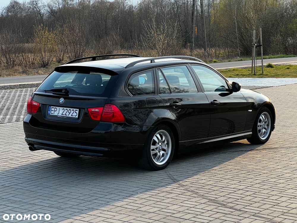 BMW Seria 3 318i Edition Sport - 3