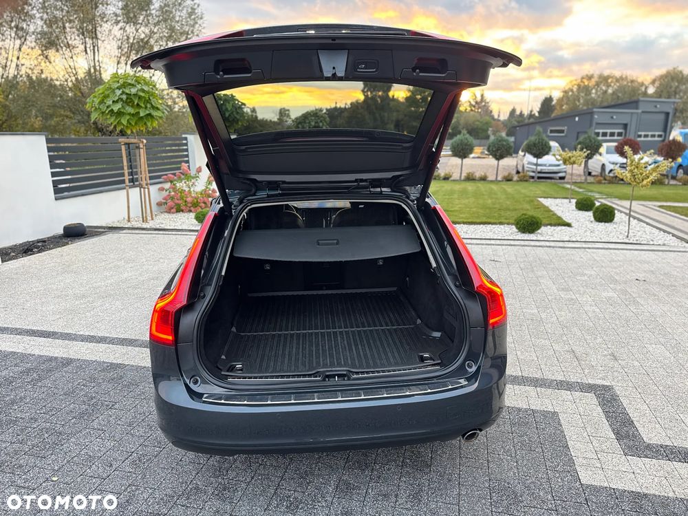 Volvo V90 - 37