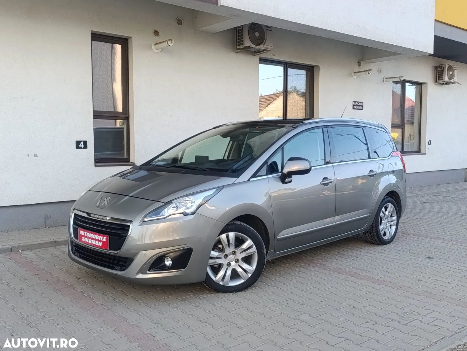 Peugeot 5008 - 1