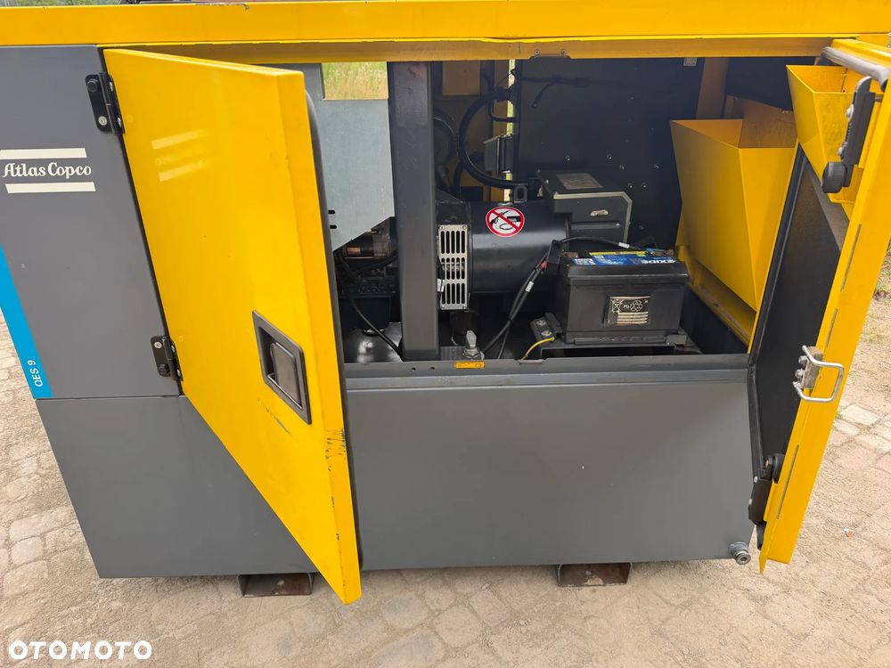 Atlas Copco QES 9 Agregat Prądotwórczy Generator prądu Wyciszony.  2018 rok. Silnik KUBOTA 3 cylindry. Agregat do pracy ciągłej. 2 x 400 VOLT oraz 230. Agregat w Bardzo ładnym stanie jak z Salonu. Sprowadzony z Norwegii. Agregat posiada bardzo dużo zabezpieczeń prądowych. Bezpieczna maszyna! Prądnica MECCALTE ECP3 1L4 najlepsza marka światowa! OKAZJA TANIO Profesjonalny przemysłowy sprzęt! Dokumenty inst. obsługi - 10