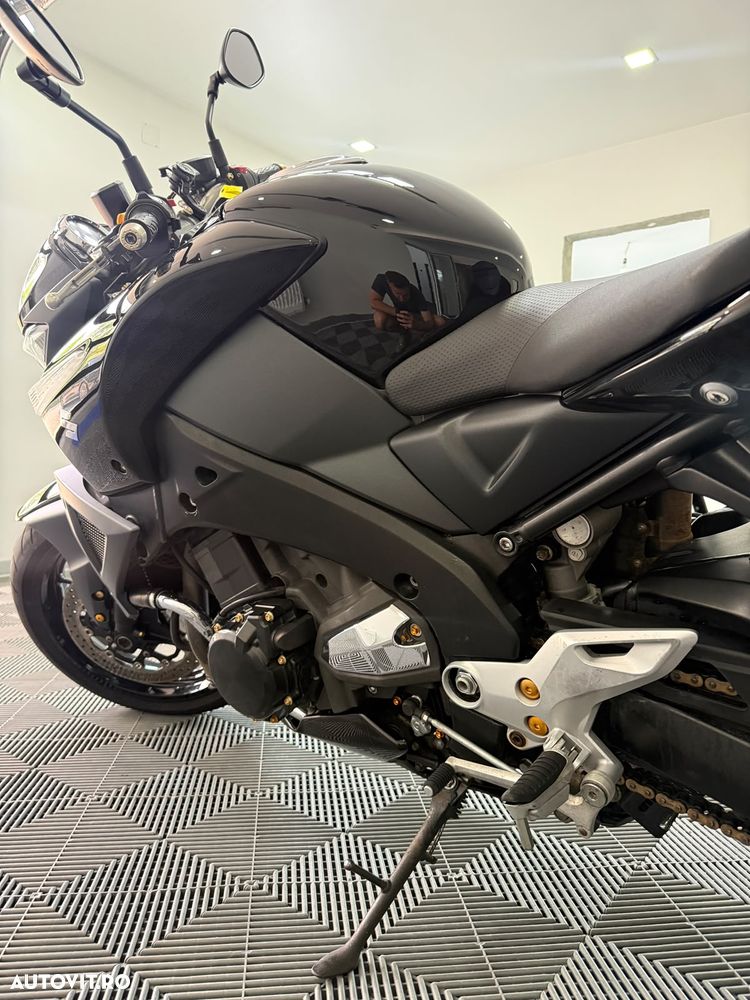 Suzuki GSX 1300 B-King - 7