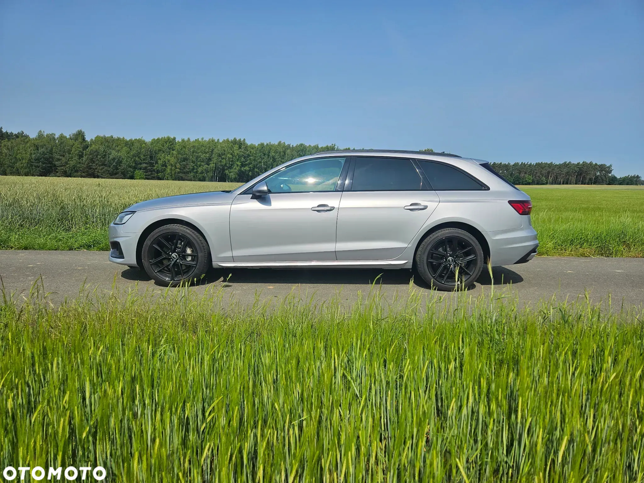 Audi A4 Avant 40 TFSI quattro S tronic advanced - 2