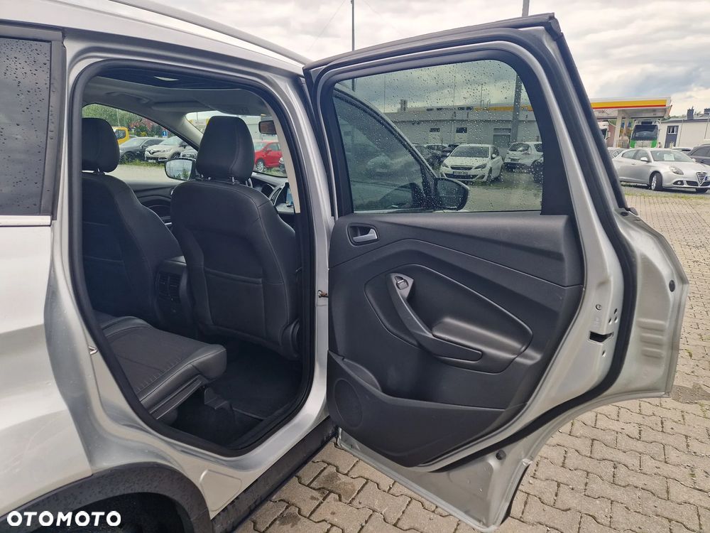 Ford Kuga 2.0 TDCi 4x4 Cool & Connect - 29