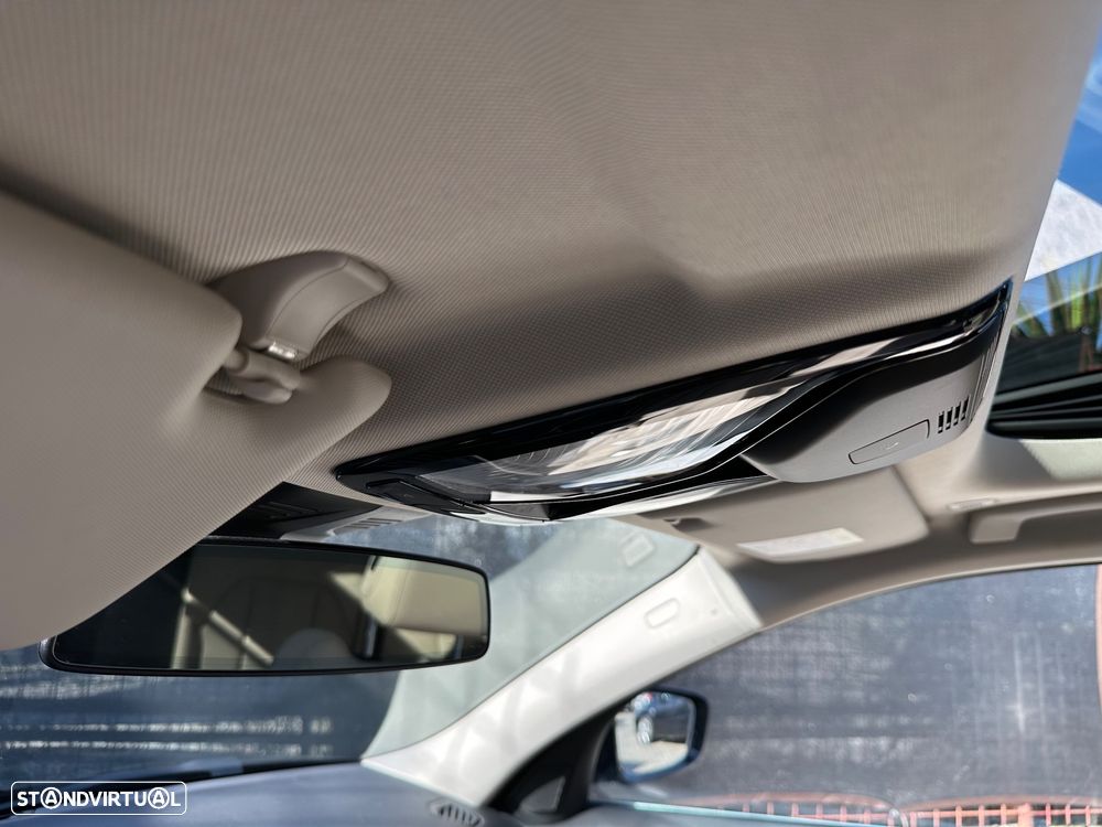 BMW 320 e Touring Aut. Luxury Line - 37