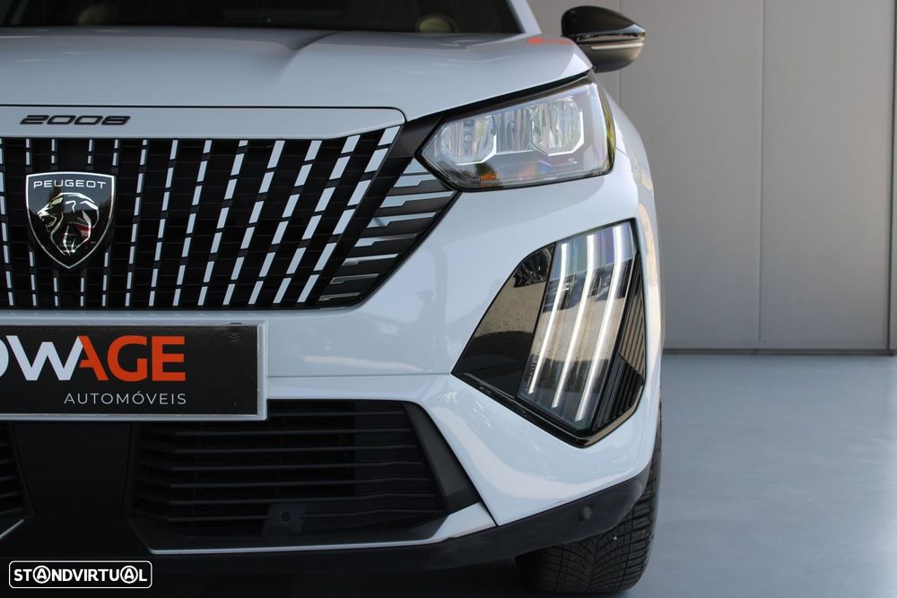 Peugeot 2008 1.2 PureTech Allure EAT8 - 22