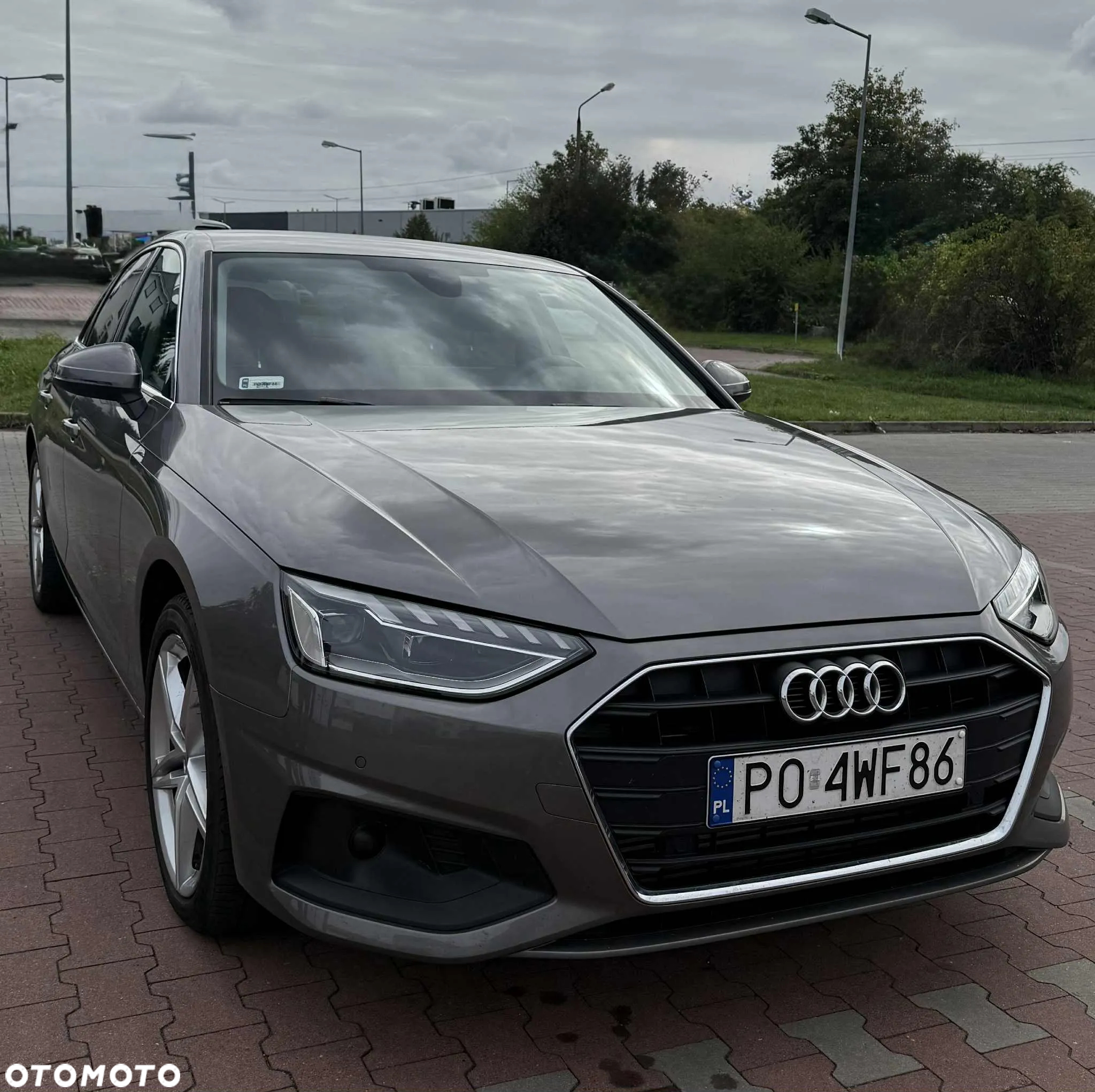 Audi A4 Limousine - 4