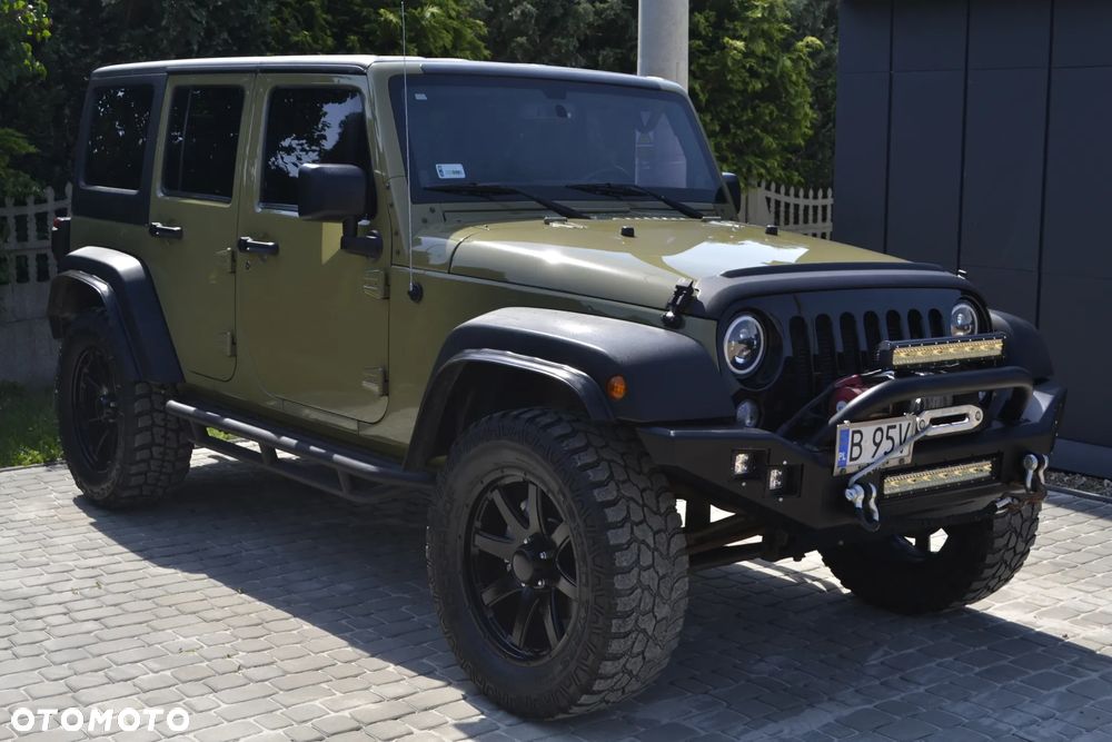 Jeep Wrangler 3.6 Unlim Sahara - 11