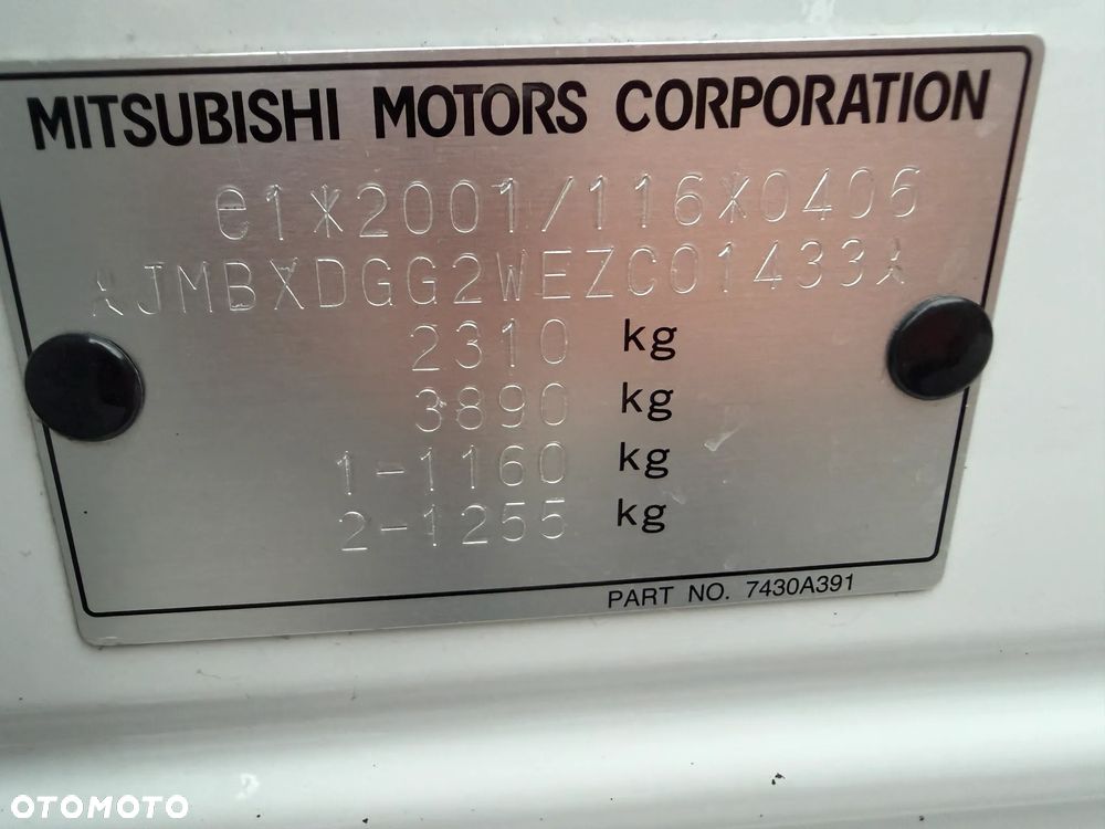 Mitsubishi Outlander 2.0 4WD - 40