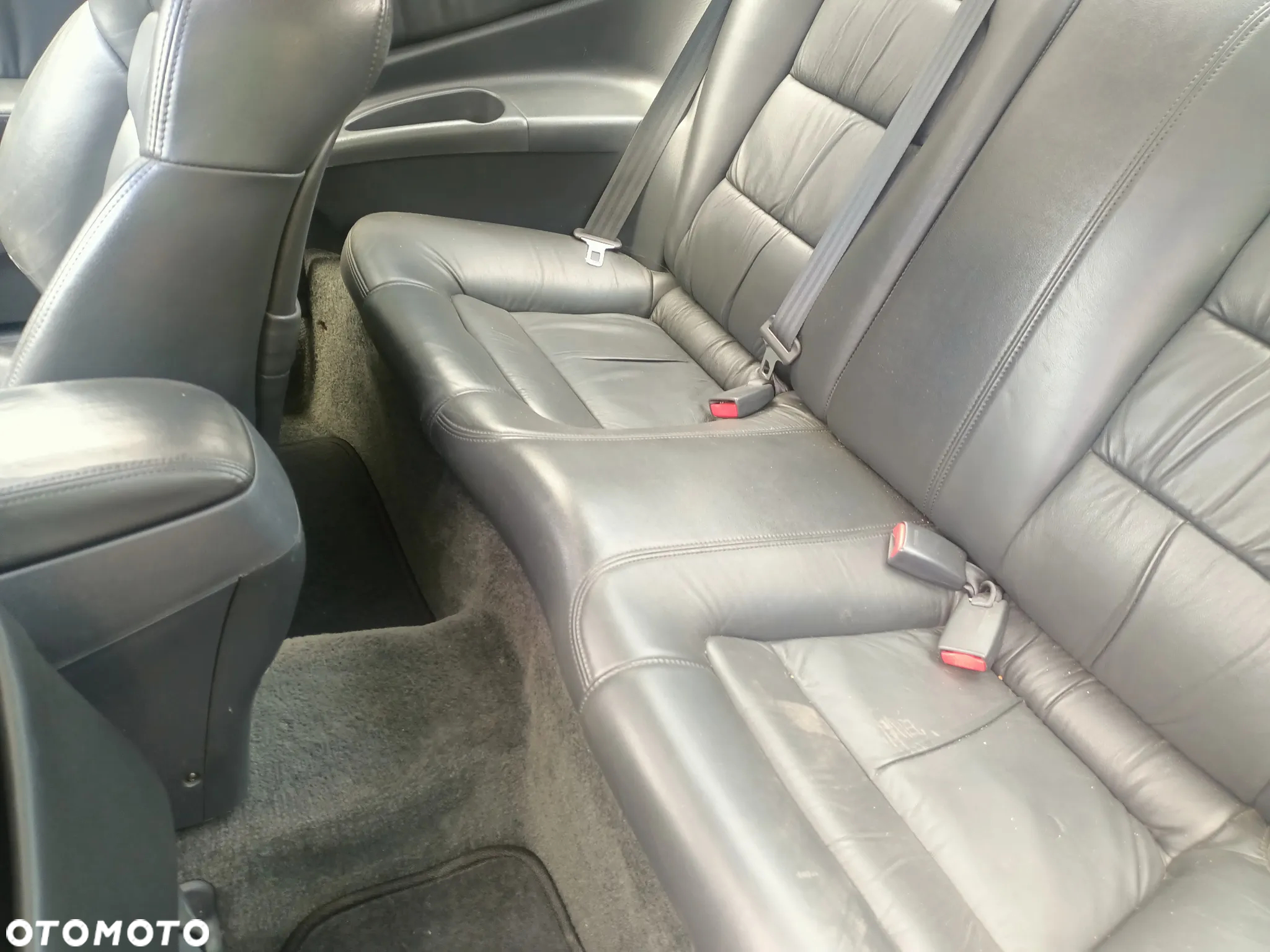 Honda Accord 3.0i ES - 9