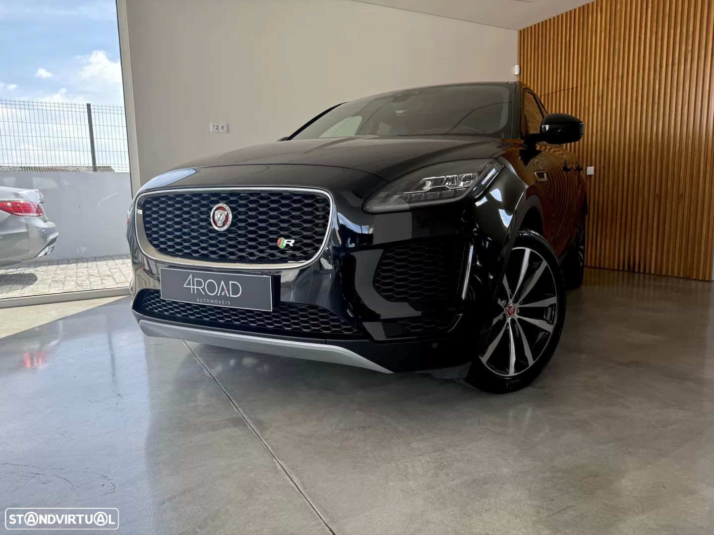 Jaguar E-Pace 2.0 i4D R-Dynamic SE - 5