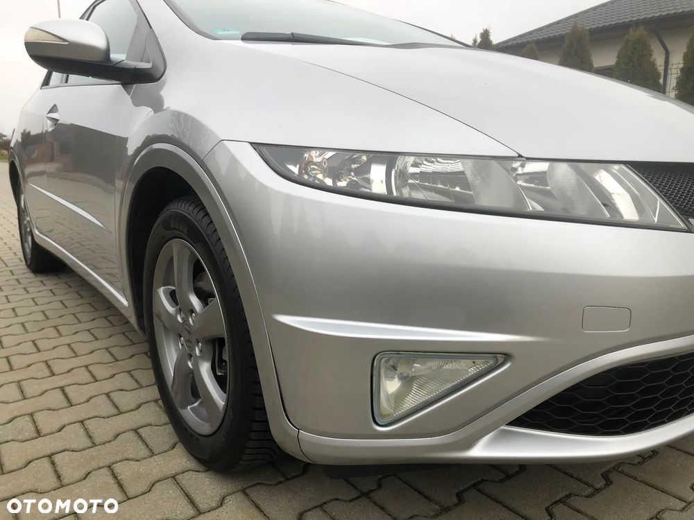 Honda Civic 1.4 i-VTEC Sport - 10