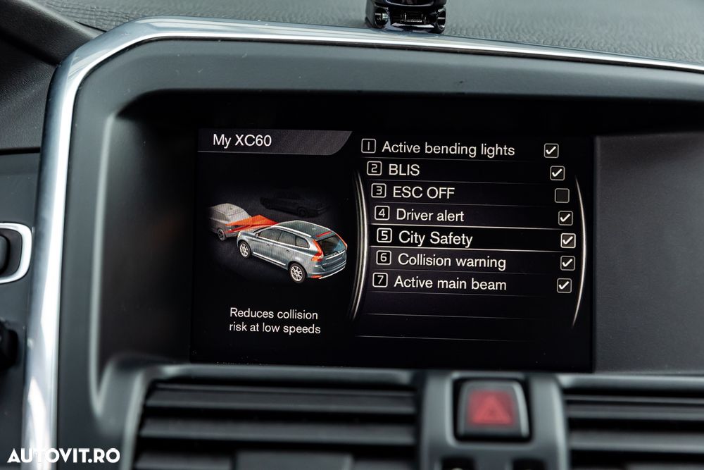 Volvo XC 60 D5 AWD Aut. Summum - 19