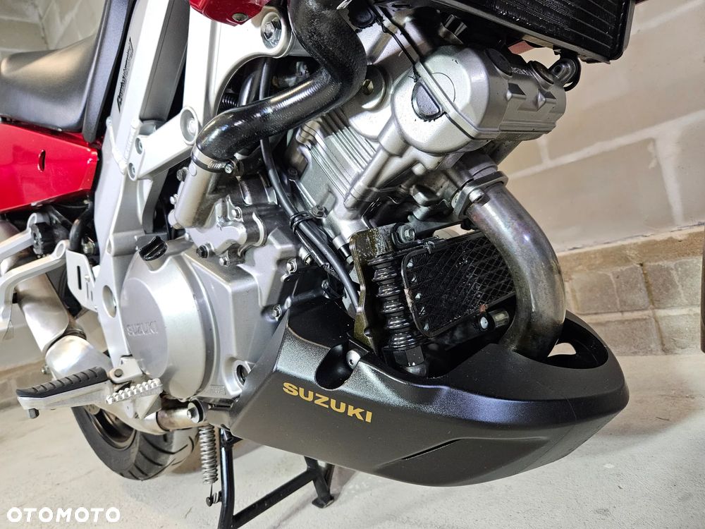 Suzuki DL - 14