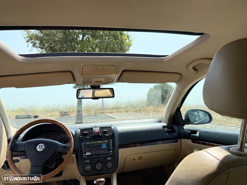 VW Jetta - 15