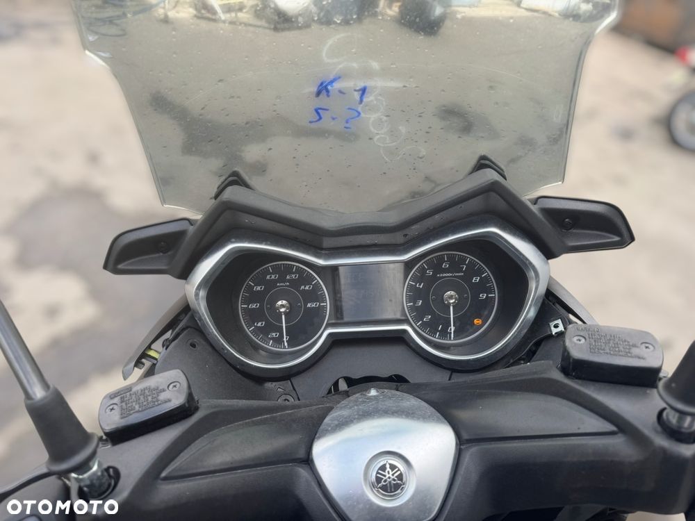 Yamaha X-max - 22