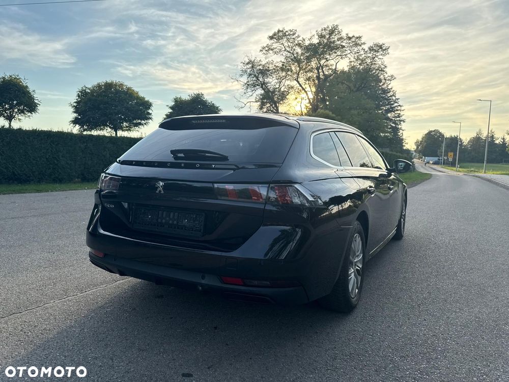 Peugeot 508 - 8