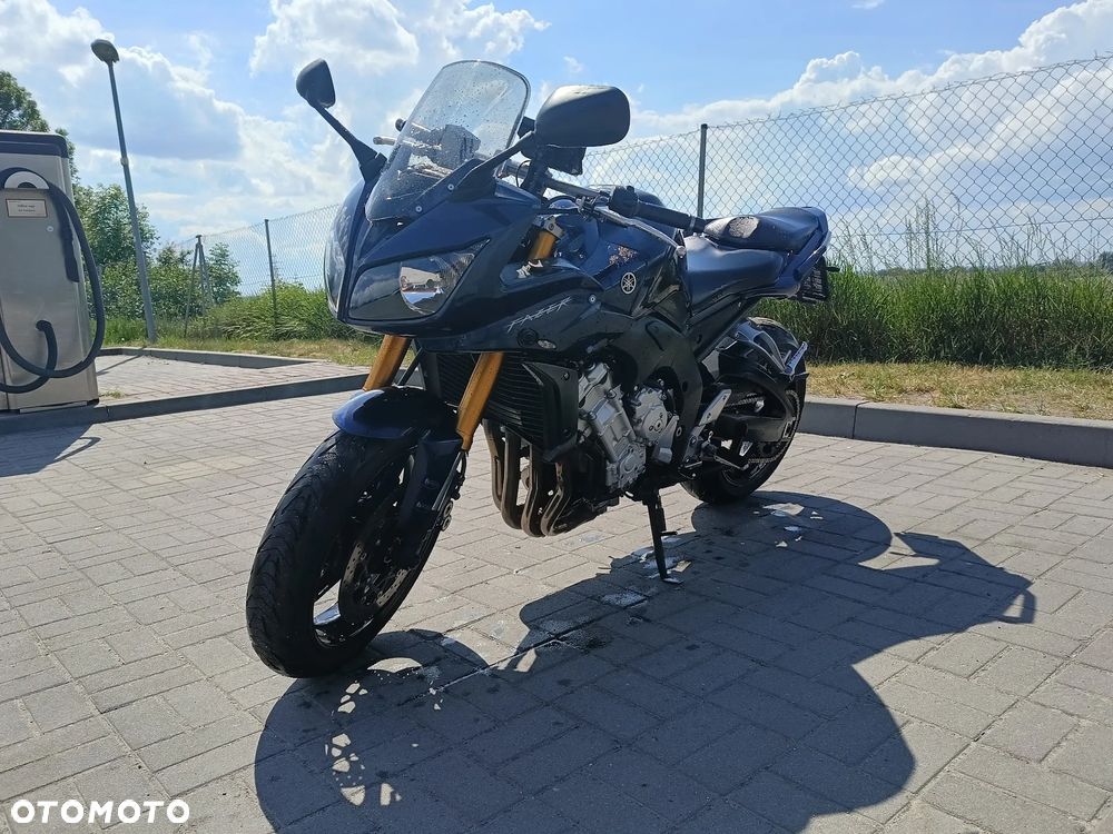 Yamaha FZ - 2