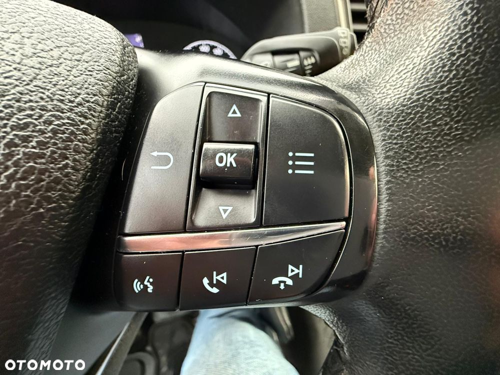 Ford Tranzit Custom - 19