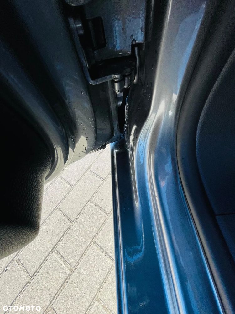 Volkswagen Golf 1.6 Team - 34