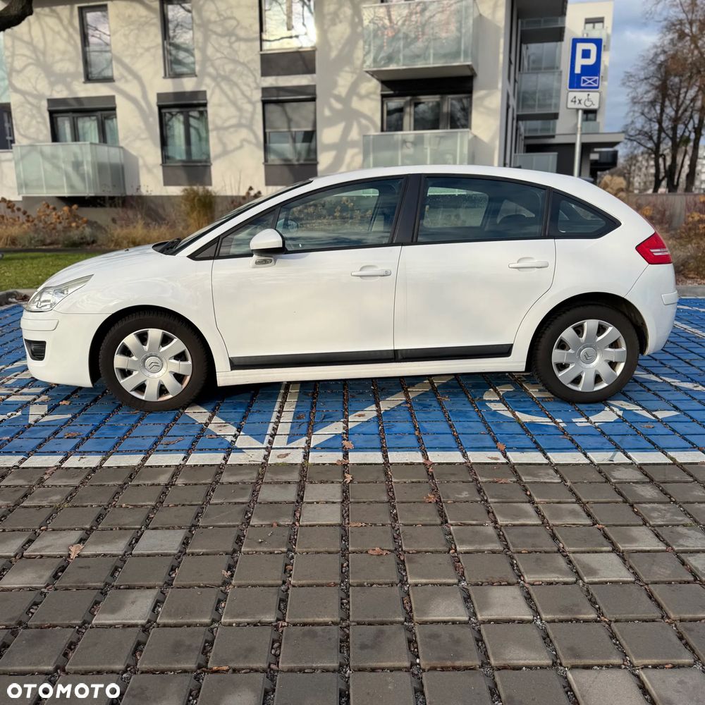 Citroën C4 1.4 16V Equilibre - 8