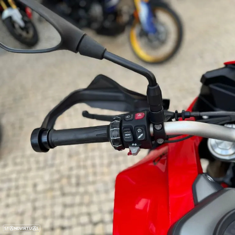 BMW F 900 XR - 21